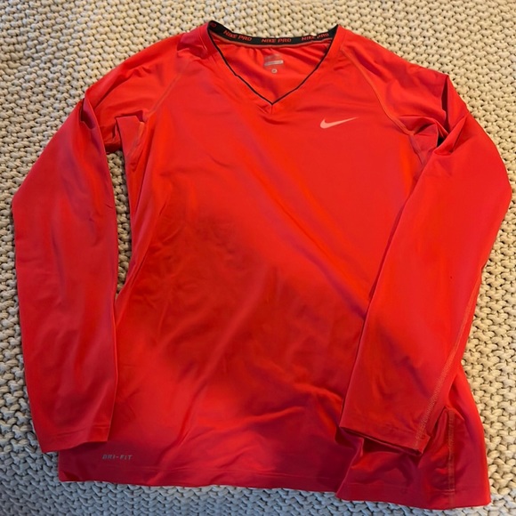 Nike Tops - Nike long sleeve dry fit size Medium